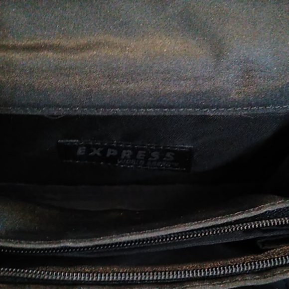 Express - Picture 6 of 6